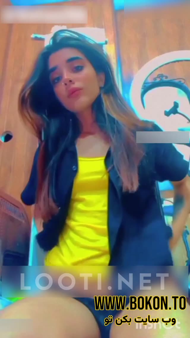 بدن نمایی دختر سکسی ایرانی همراه با چهره.mp4
