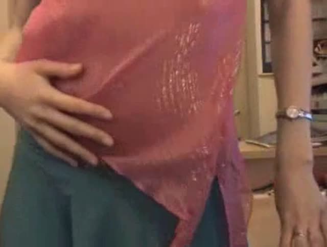 Sizzling sexy teen erotic webcam stripping