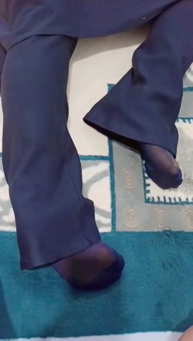 ساک زدن و سکس دختر هات با چشم بند پارت سی و سوم