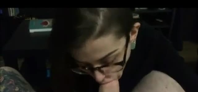Good nerdy swallow girl