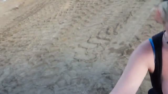 Big boobed wife gives awesome blowjob outdoors