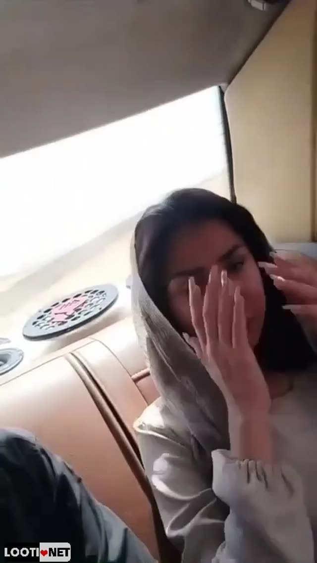 کص دادن داف خوشگل وطنی به پارتنرش تو ماشین