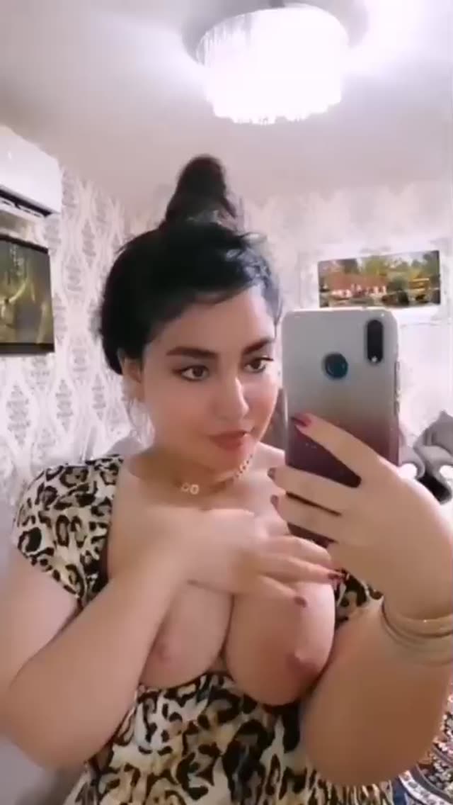 ممه نمایی فاطیما جلو آینه پارت اول