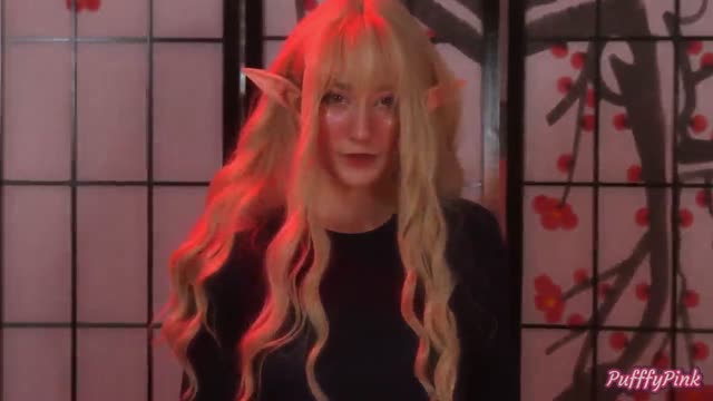 Amateur camgirl cosplay cum swallow blowjob