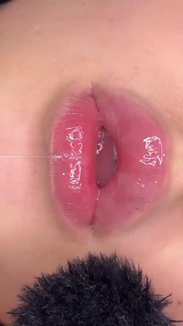 وقتی دلش کیییر میخواد 🤤💦