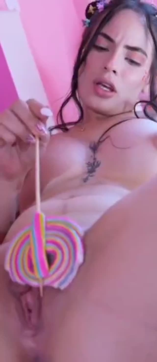 آبنبات دوش دالی😆😋 + (گیف)