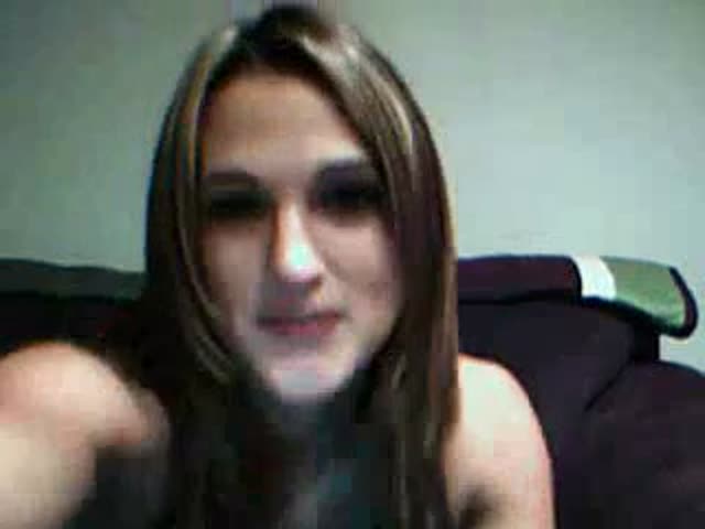 Homemade porn video of college girl with boyfriend on webcam
