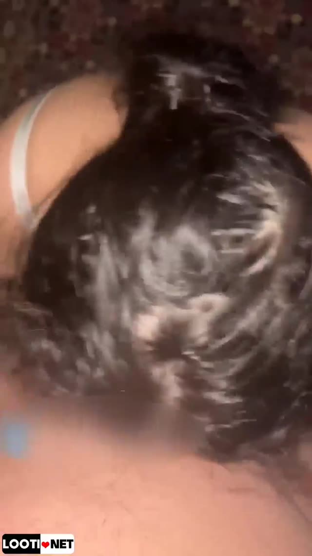 اول ساک میزنه بعدش به دوست پسرش کص میده