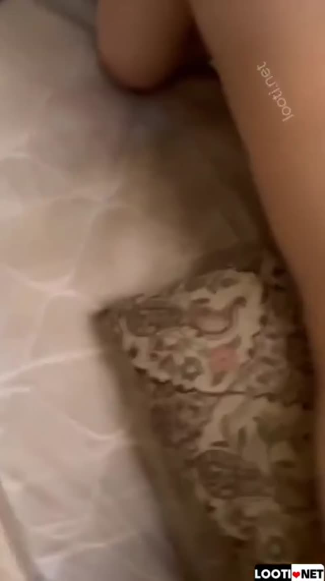 سکس از کص با رل خوش اندامش.mp4