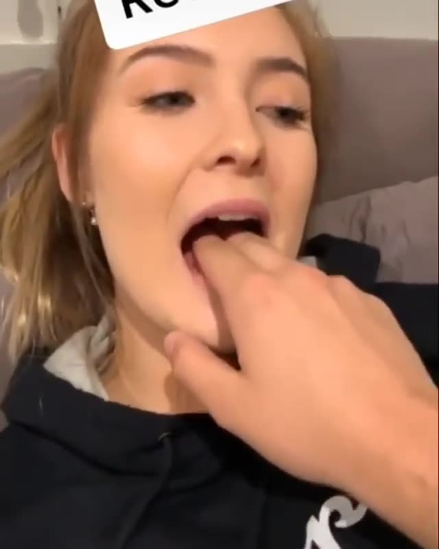 دهنت گایدست توله سگ 💦😌