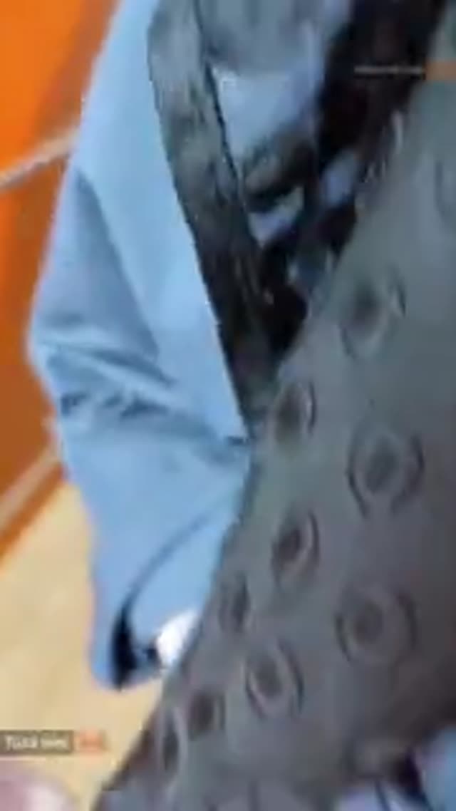 شوهرش رو پیچونده بیاد به دوس پسرش بده وسط کار شوهره زنگ میزنه(هندزفری لازم)وطنی💦💦