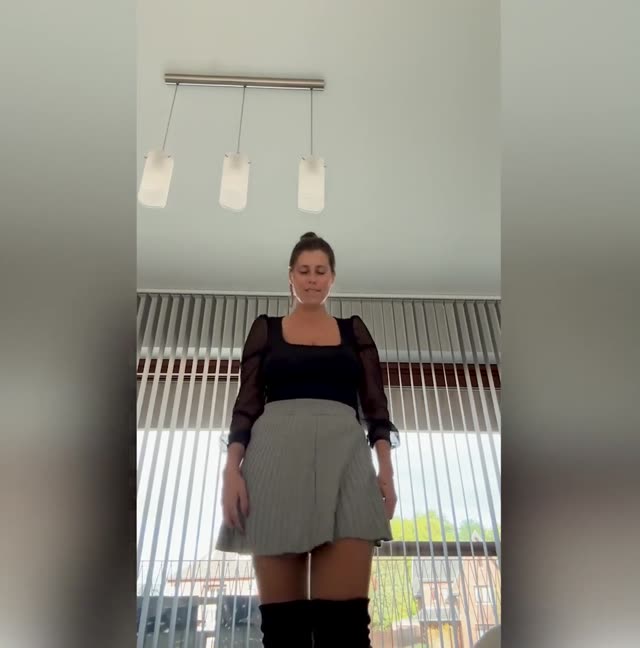 Lyne - Masturbating Milf Slut with Big Tits - Female Masturbation (Homemade) (Caseiro) · es4YXAdO