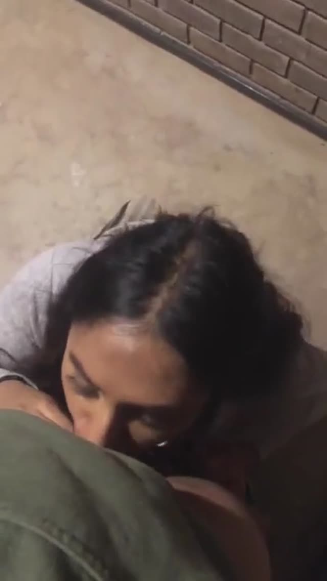 The best deepthroating girlfriend ends with a facial